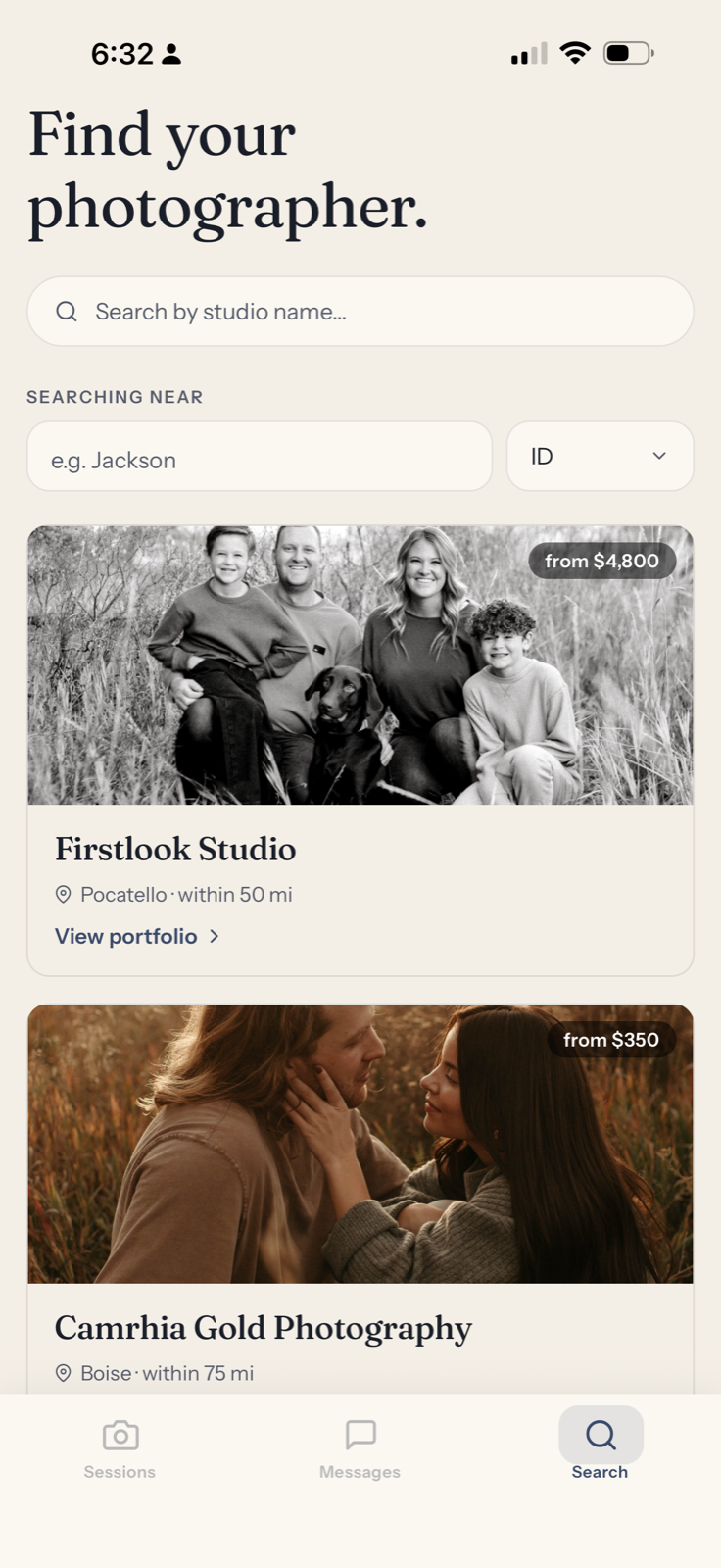 Clients browsing photographer studios in the Camrhia app